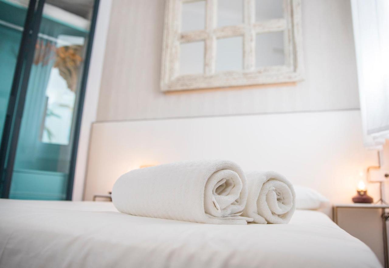 בנאלמדנה Popeye Suite Puerto Marina Espectacular Apartamento Dentro De La Isla De Puerto Marina Con Piscina En Cubierta Y A 1 Minuto De La Playa מראה חיצוני תמונה
