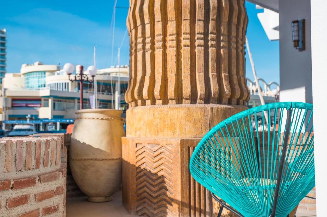 בנאלמדנה Popeye Suite Puerto Marina Espectacular Apartamento Dentro De La Isla De Puerto Marina Con Piscina En Cubierta Y A 1 Minuto De La Playa מראה חיצוני תמונה