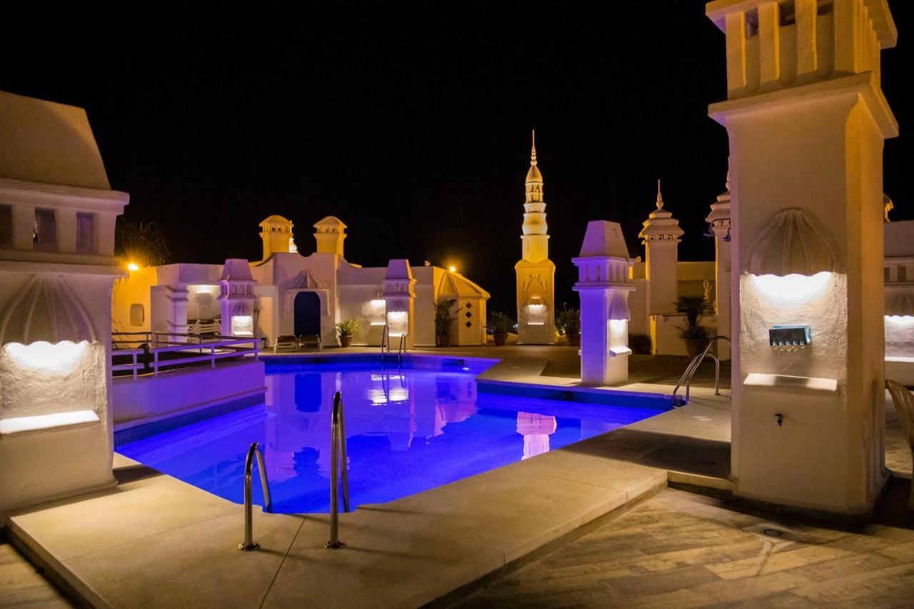 בנאלמדנה Popeye Suite Puerto Marina Espectacular Apartamento Dentro De La Isla De Puerto Marina Con Piscina En Cubierta Y A 1 Minuto De La Playa מראה חיצוני תמונה
